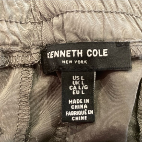 Kenneth Cole pull on shorts - Picture 2 of 5